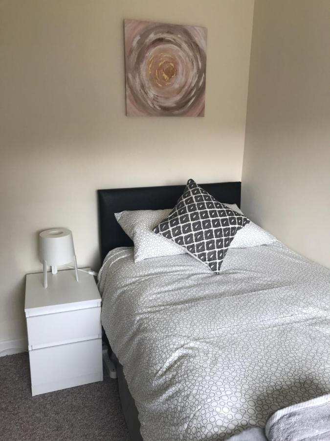 8 Pickering Road Holiday home Telford